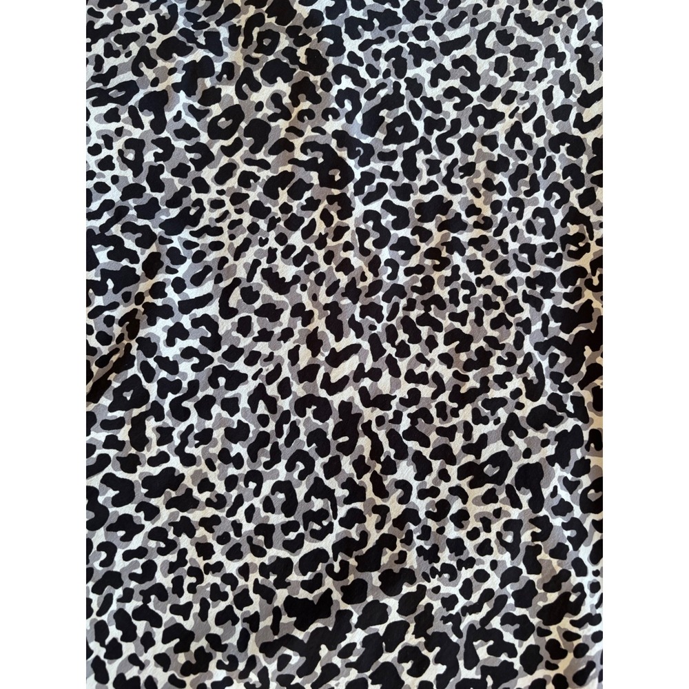 Outdoor Voices Exercise Dress in Snow Leopard Print - SIZE M - Picture 12 of 12